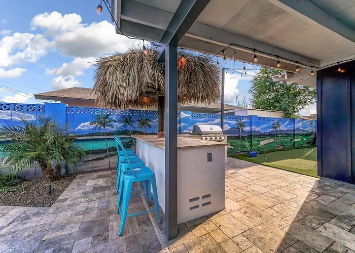 Exquisite 3br Retreat With Private Pool Holiday home