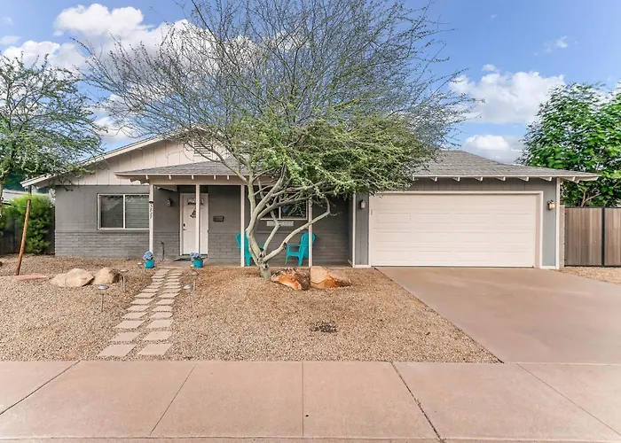 Exquisite 3br Retreat With Private Pool