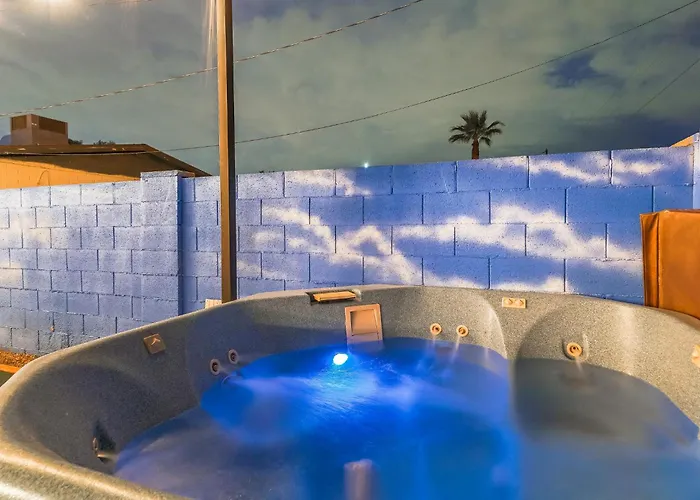 Exquisite 3br Retreat With Private Pool Holiday home