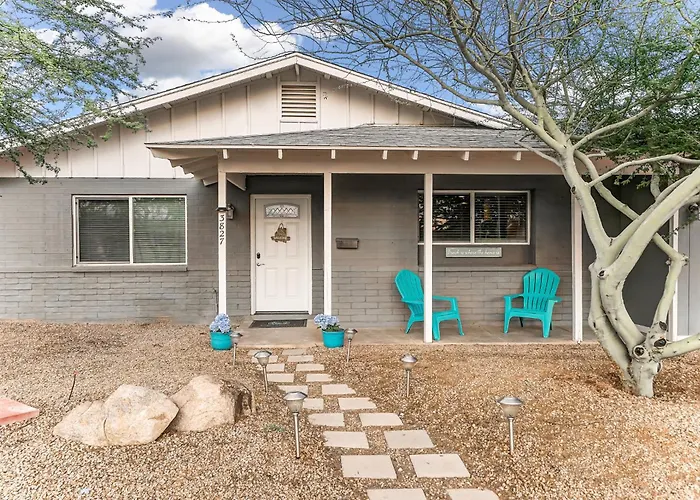 Exquisite 3br Retreat With Private Pool Holiday home *